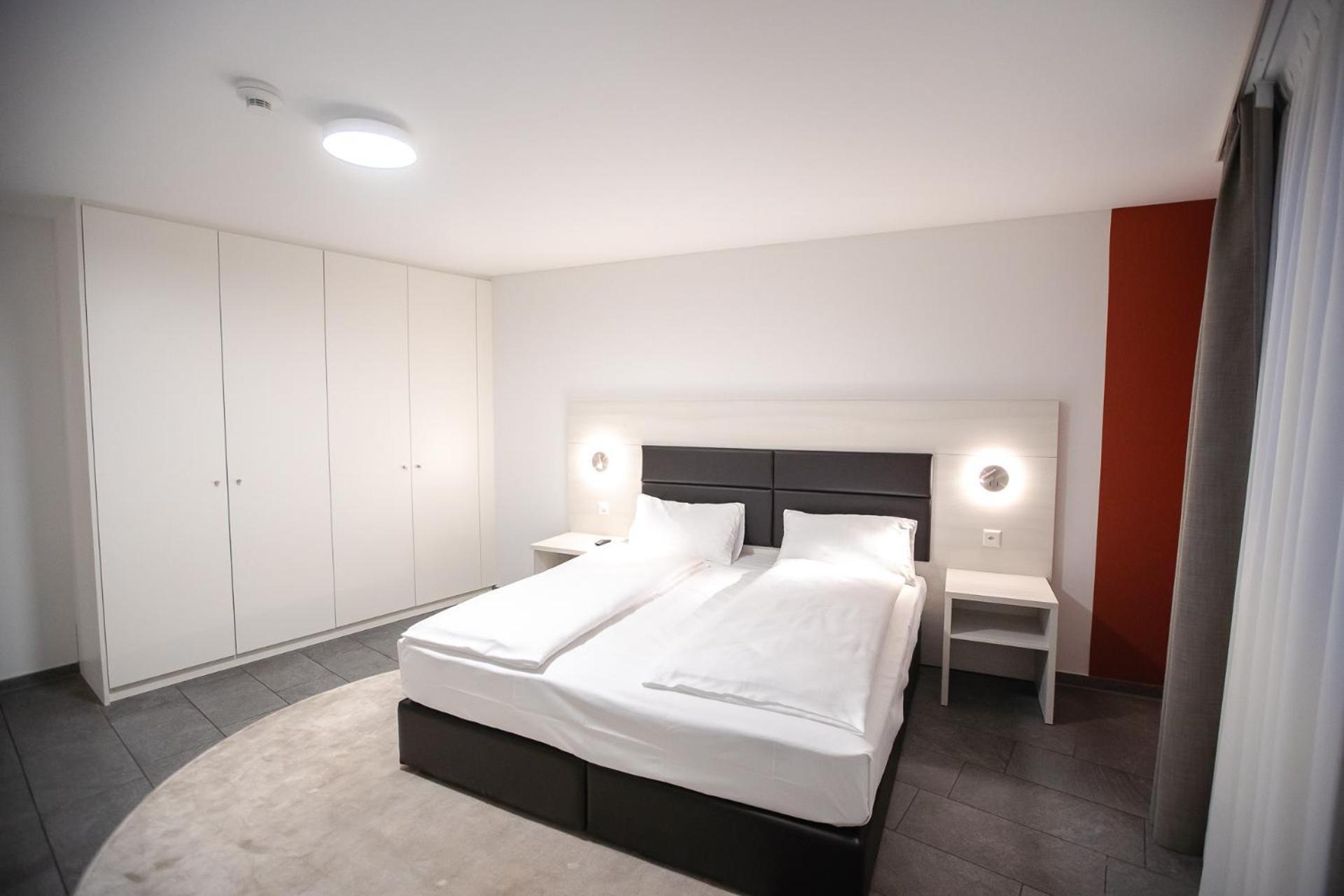 Miralago Locarno Easy Rooms Muralto Rum bild